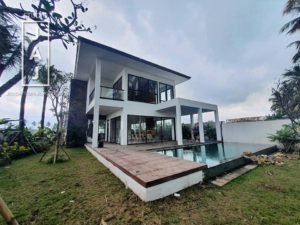 Desain-Villa-dengan-Home-Office-dan-Guest-Area-di-Ubud-Bali-Pool